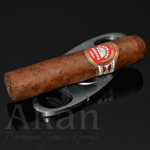 H. Upmann Half Corona - Metal Box (5 cygar)